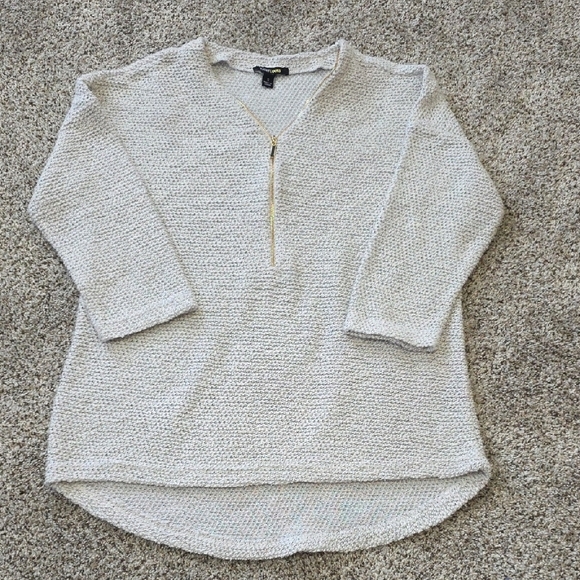 Robert Louis Tops - Light Gray Knit Sweater with Gold Zipper